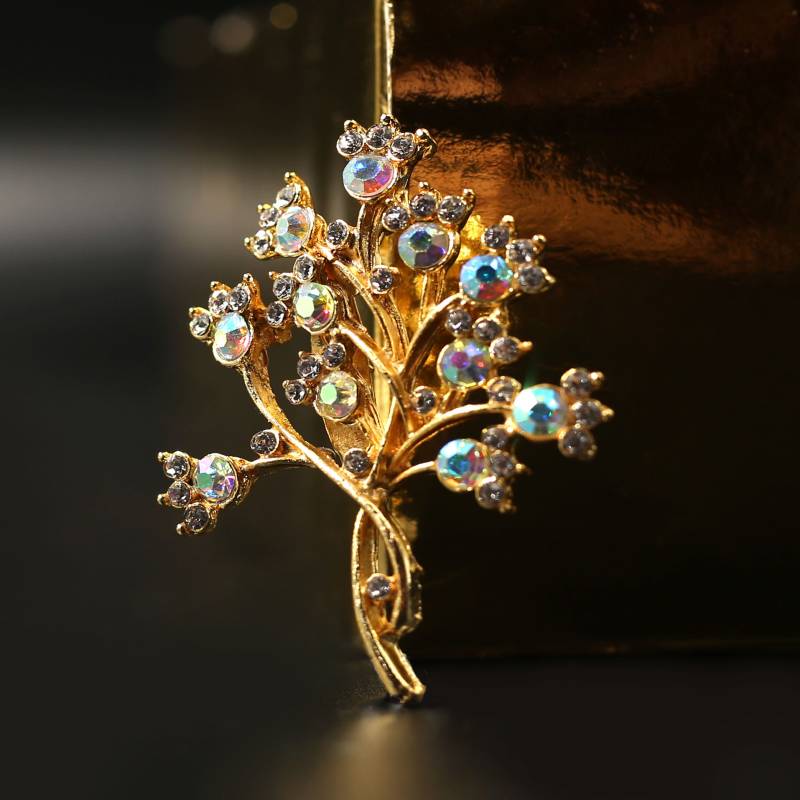 Çiçek Model Broş-Gold